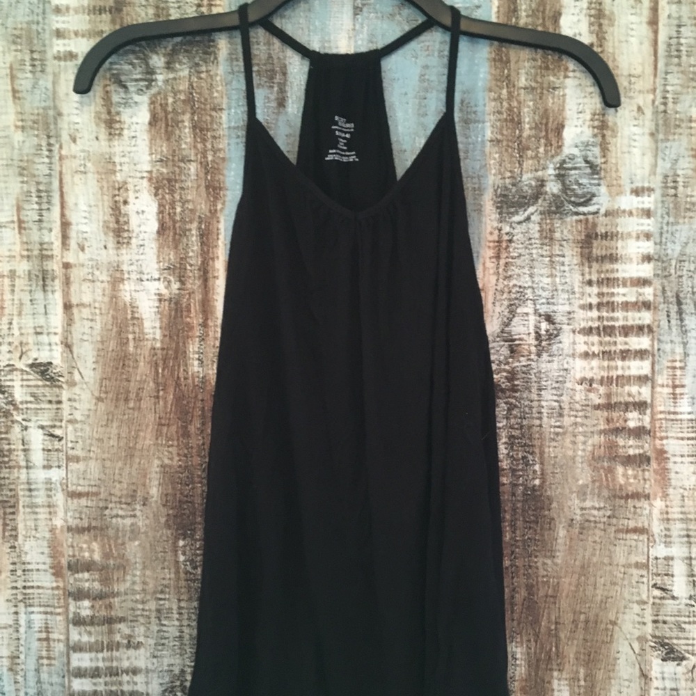 Tank tops - Picture 7 of 8